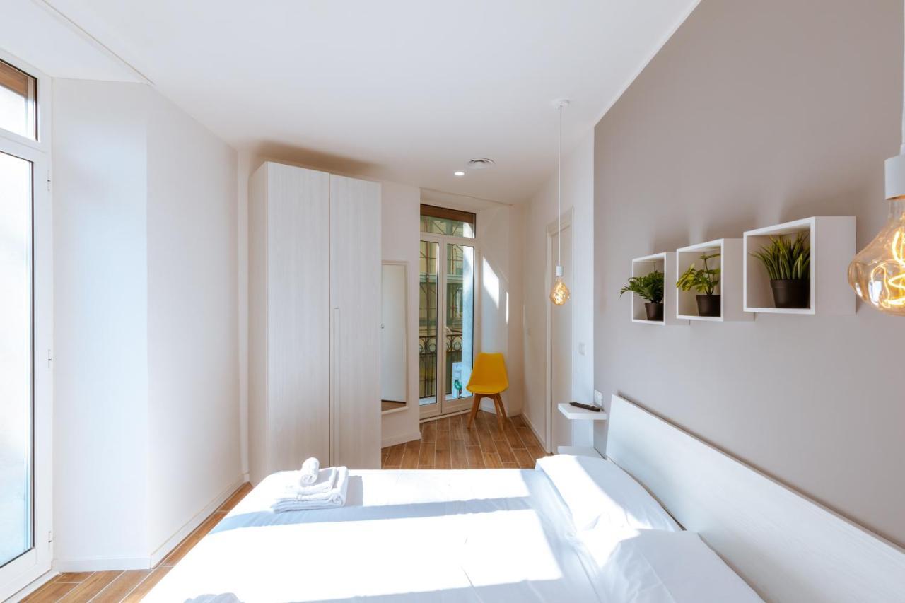 Central House - Apartments In 나폴리 외부 사진