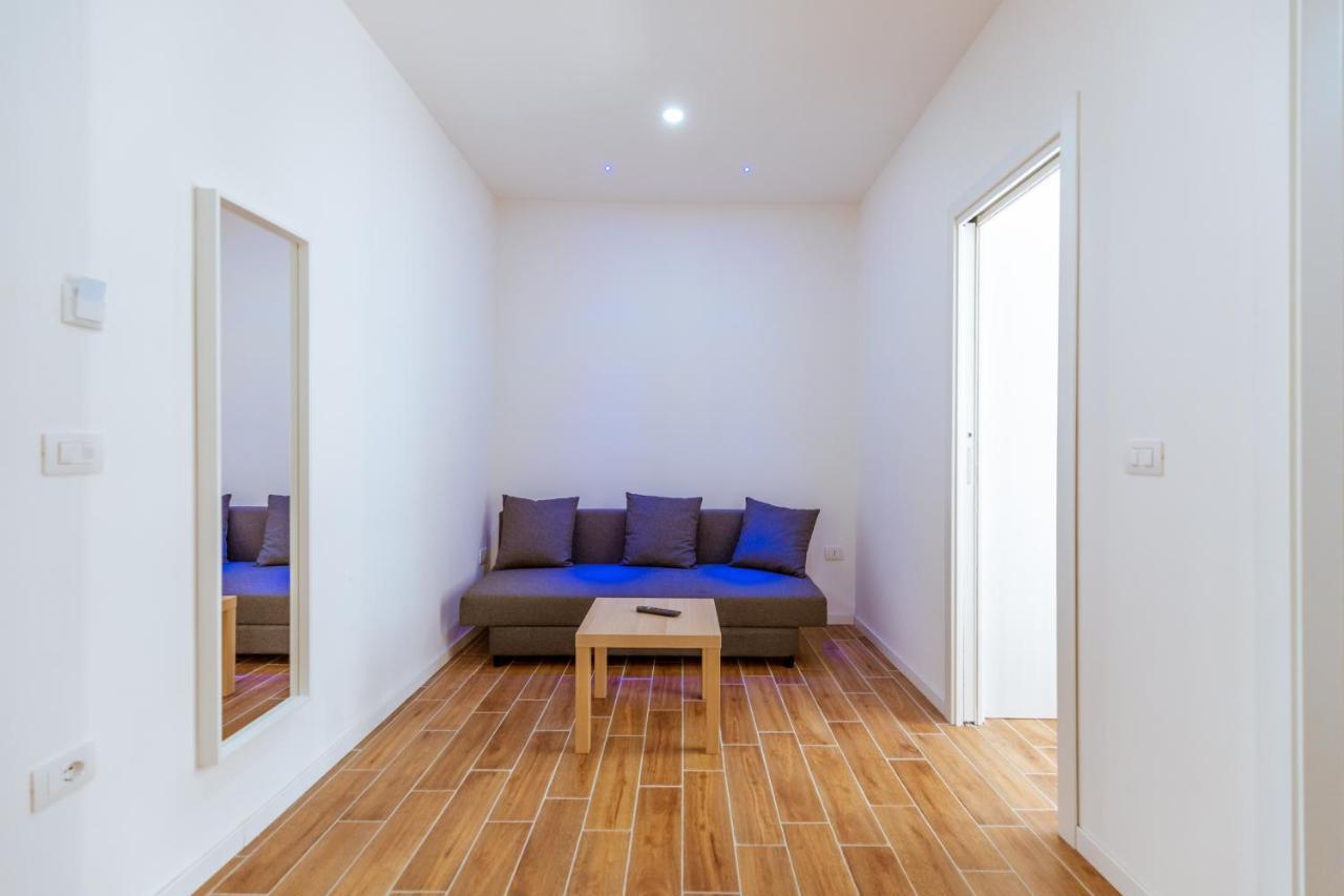 Central House - Apartments In 나폴리 외부 사진